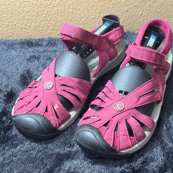 Keen Rose Sandals Adjustable Straps Maroon Close Toe Outdoor Shoes Size 9.5 - Picture 1 of 6